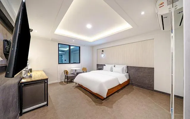 Hound Hotel Incheon Seogu