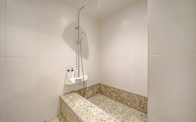 Hound Hotel Incheon Seogu Korsel