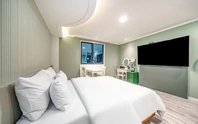 Hound Hotel Incheon Seogu 0*,