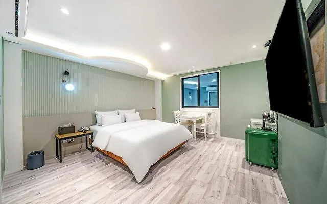 Hound Hotel Incheon Seogu
