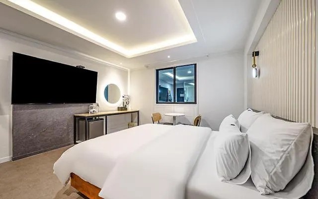 Hound Hotel Incheon Seogu 0*,