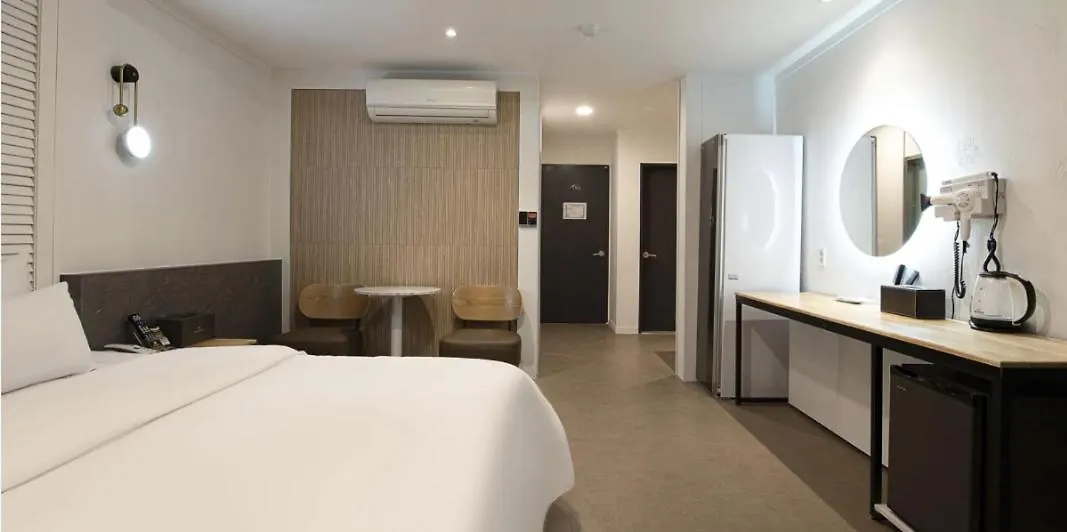 Hound Hotel Incheon Seogu