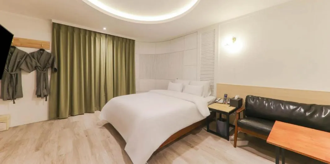 Hound Hotel Incheon Seogu 0*,