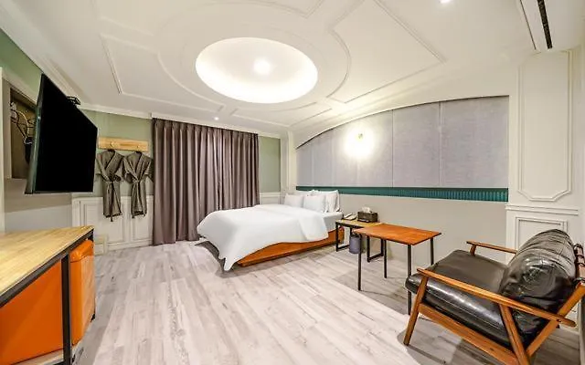 Hound Hotel Incheon Seogu 0*,