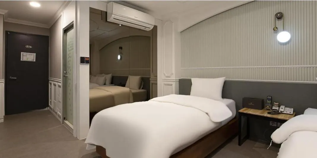 Hound Hotel Incheon Seogu 0*,