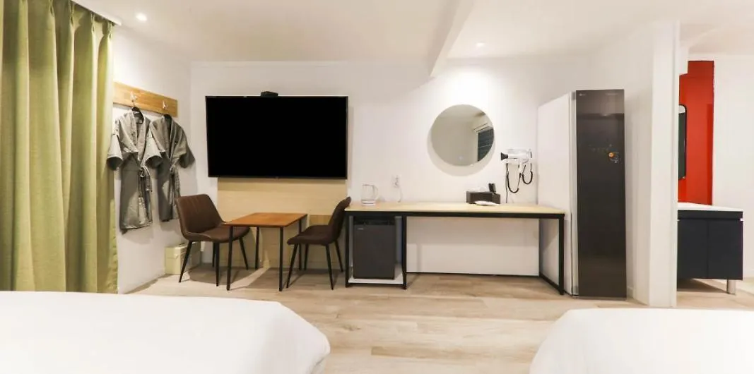 Hound Hotel Incheon Seogu