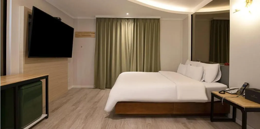 Hound Hotel Incheon Seogu